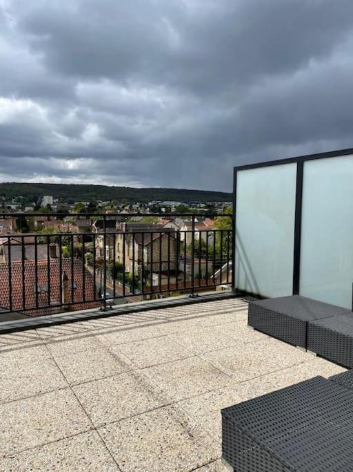 Appartement 3P Gare Terrasse Et Parking Prive Franconville  Exteriér fotografie